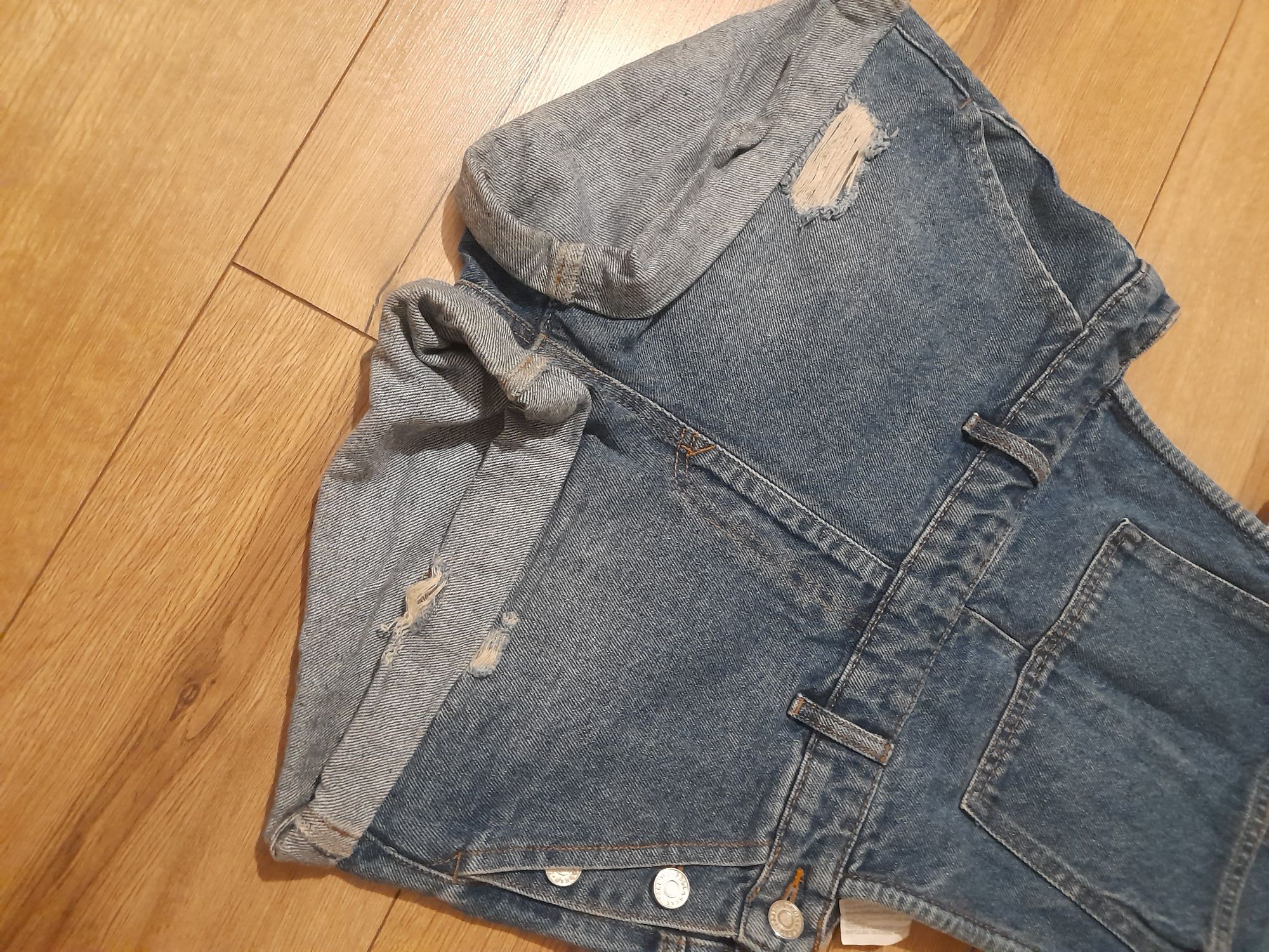 Super ogrodniczki PULL&BEAR S