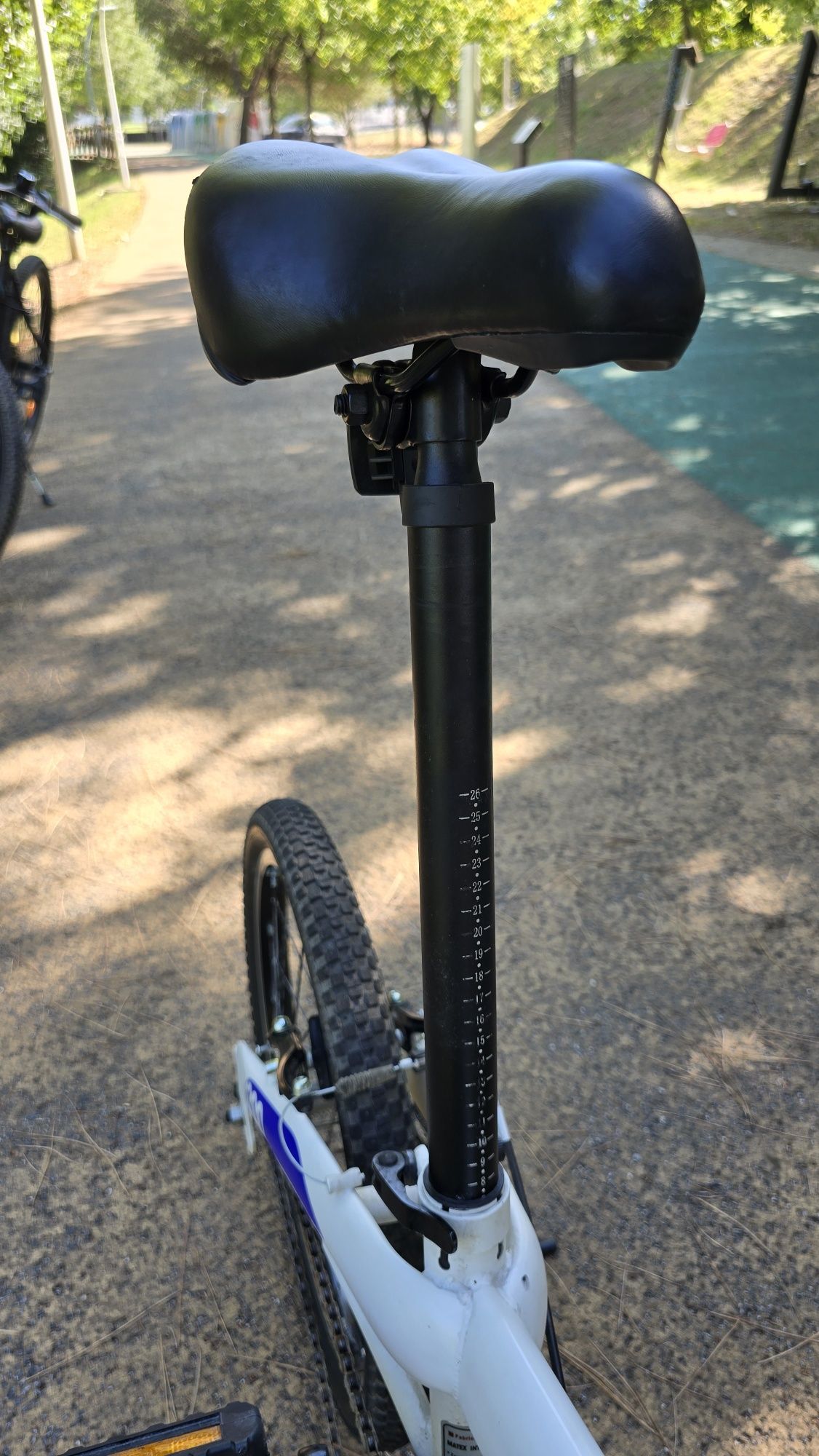 Bicicleta dobrável semi-nova