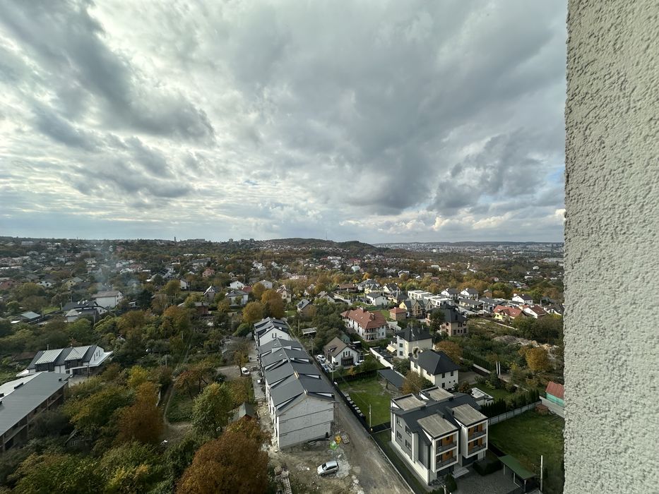 Продам квартиру на Біговій 17