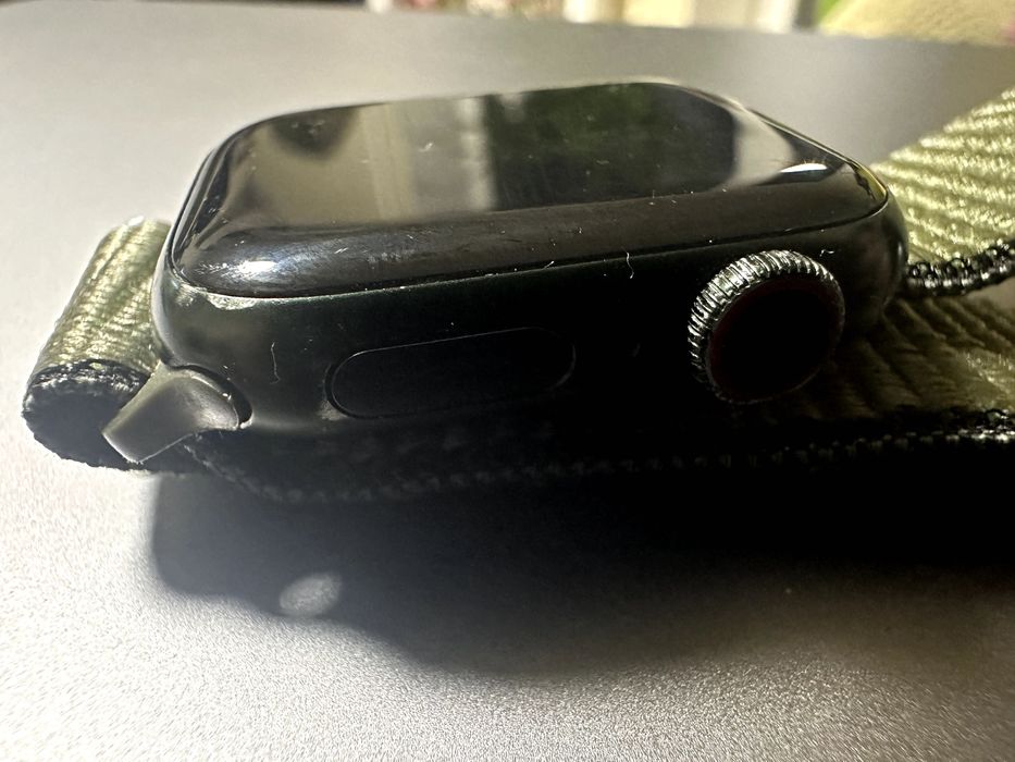 Apple Watch Series 7 41 мм, LTE + GPS