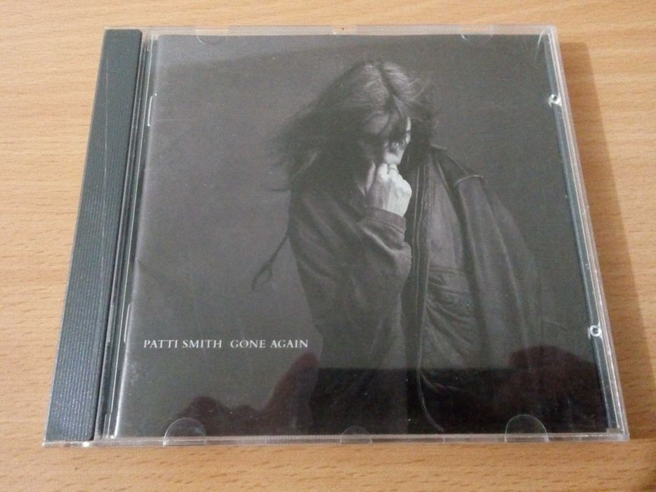 PATTI SMITH - Gone Again