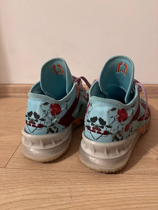 Nike Lebron XVIII Low r. 43 floral turkusowe, r. 43