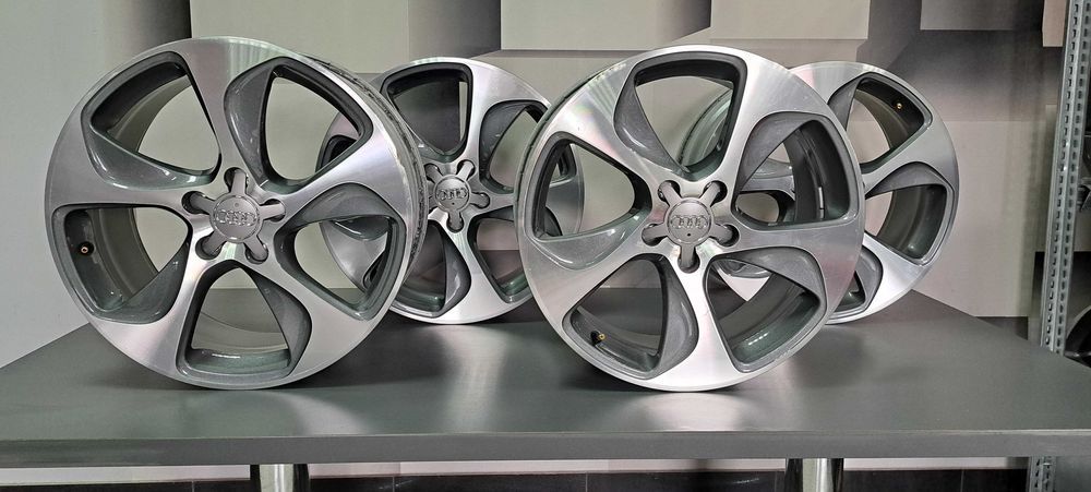 4x Felgi aluminiowe 18" 8V0 Audi A3, A4 7,5 Jx18 ET 51 orginalne