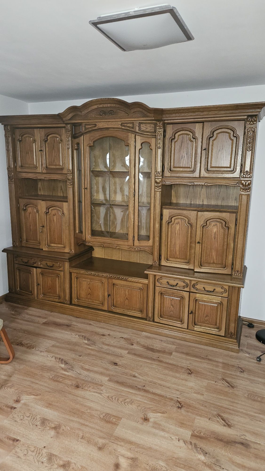 Meblościanka drewniana