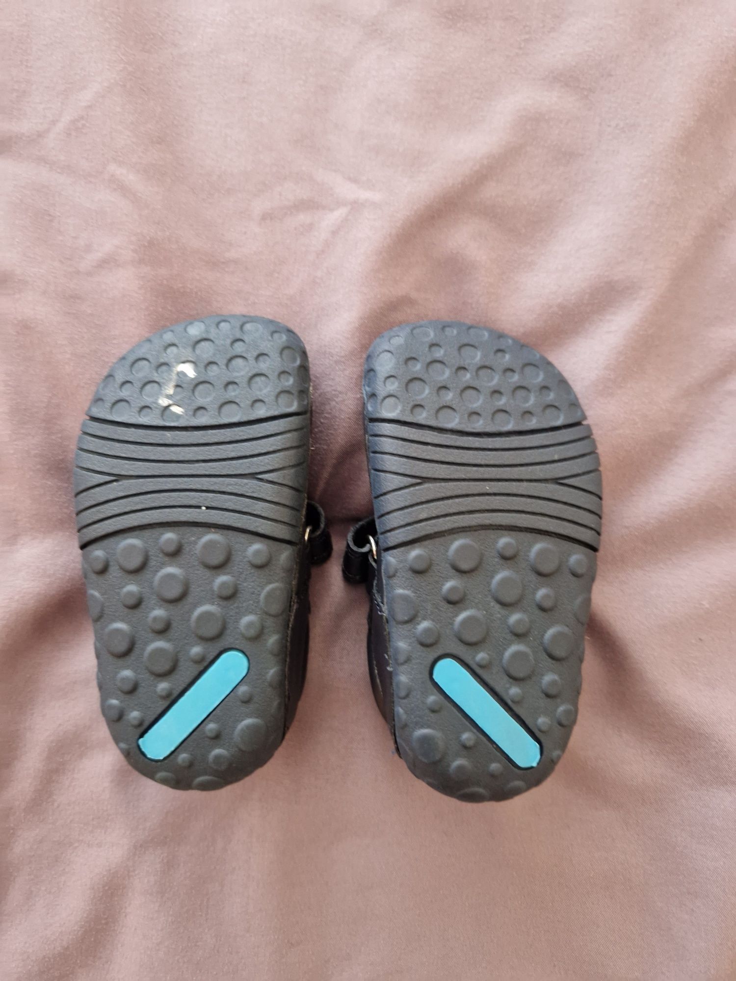 Sapatos bebé número 18