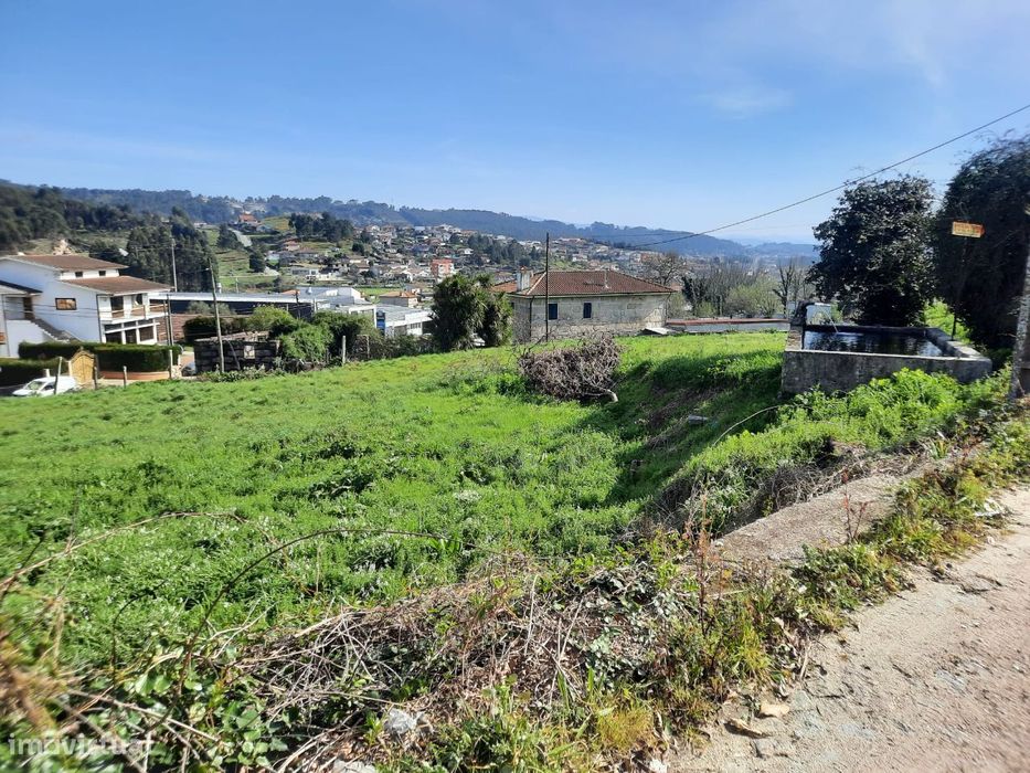 Vende Terreno para construção de 1 a  4 moradias Oldrões Penafiel