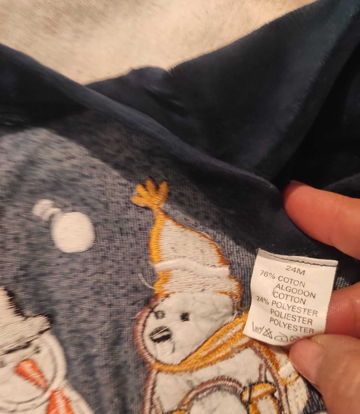 Pajacyk/śpiochy ze stopkami z zimowymi naszywkami na 2 latka