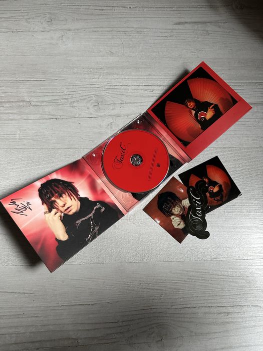 Zestaw Płyta Young Multi Toxic Booklet Naklejki