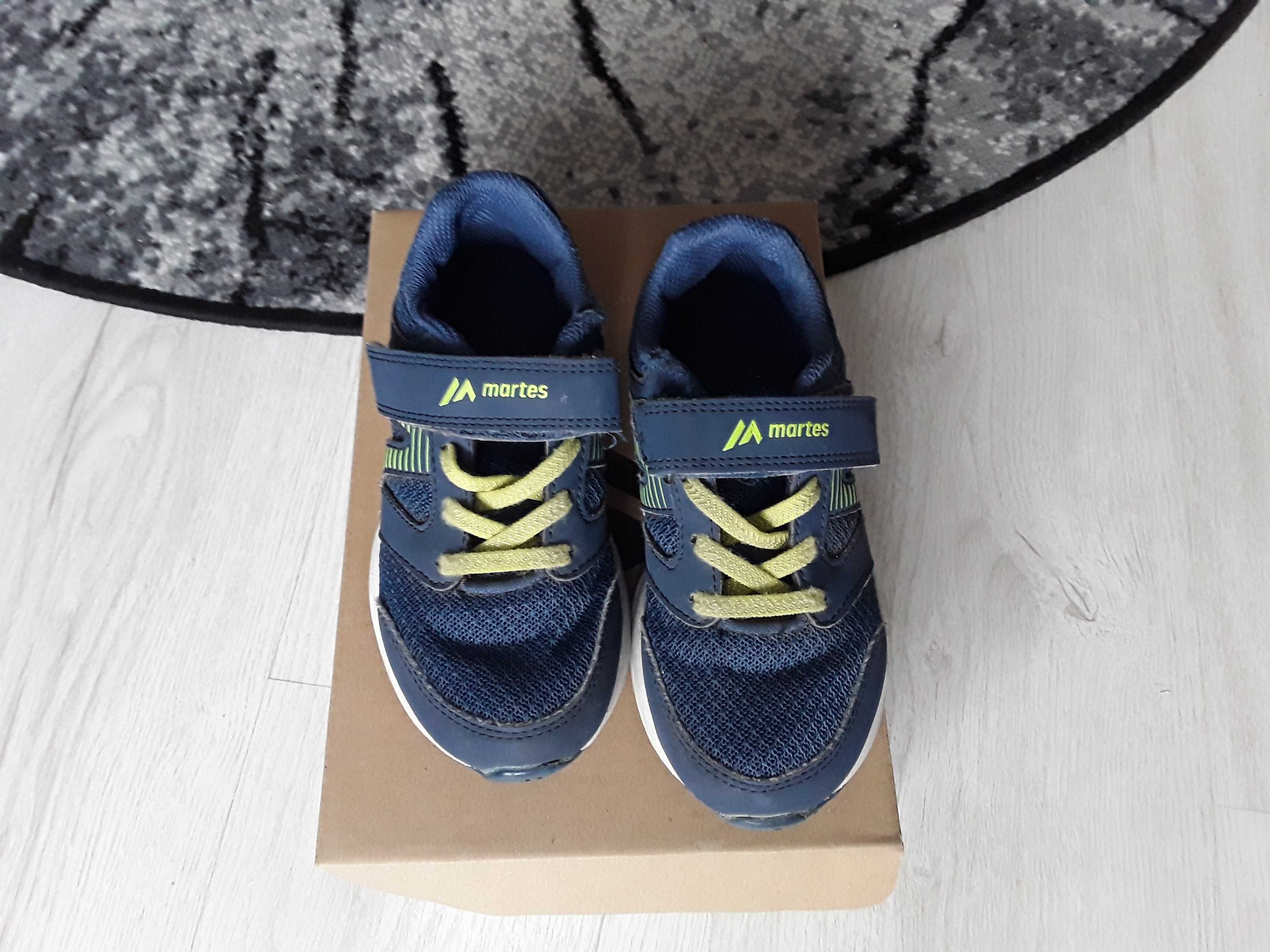 Buty dla chłopca rozmiar 28.