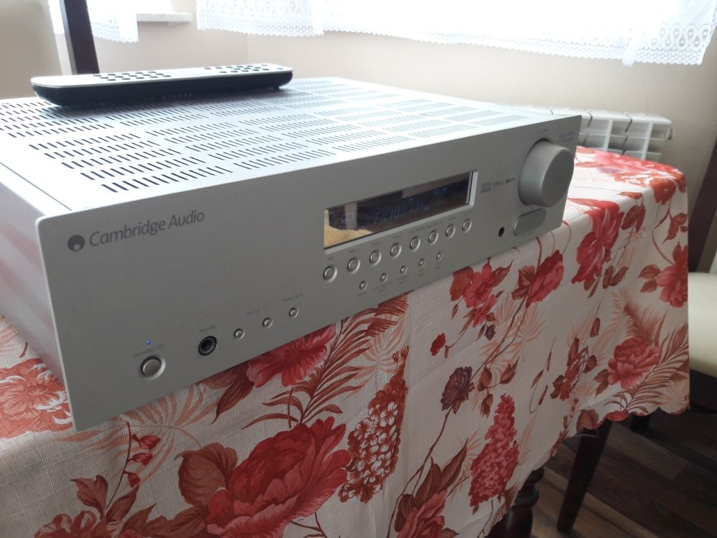 Cambridge Audio Azur 540R V2