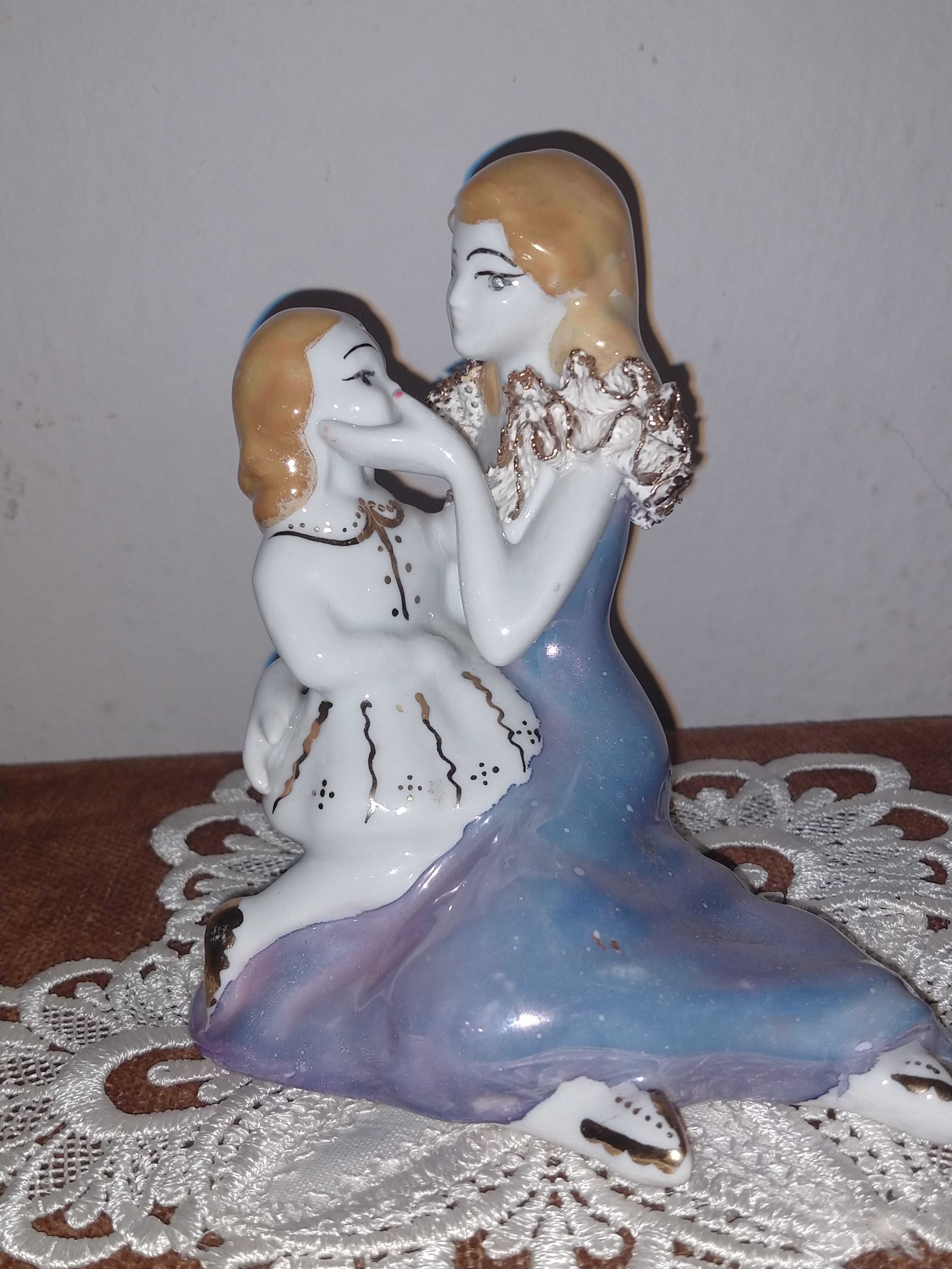 figurka porcelanowa - Vintage Rumunia - mama z dzieckiem