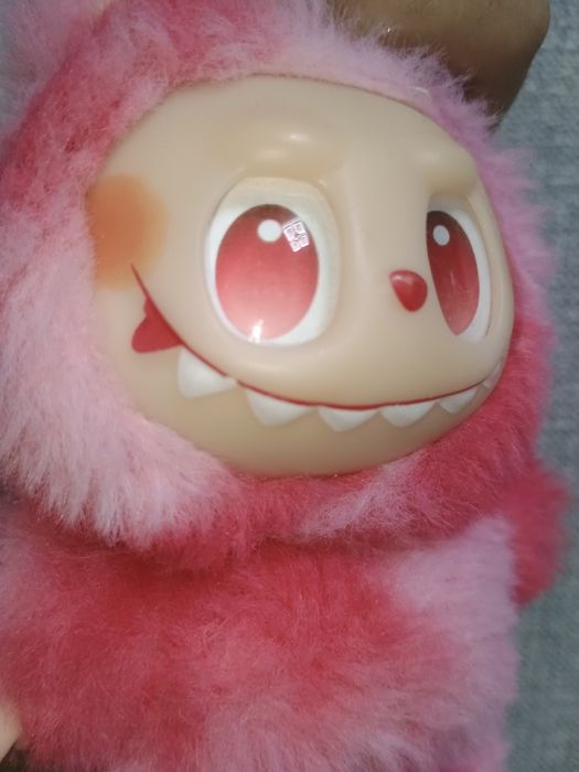 Іграшка лабубу оригінал