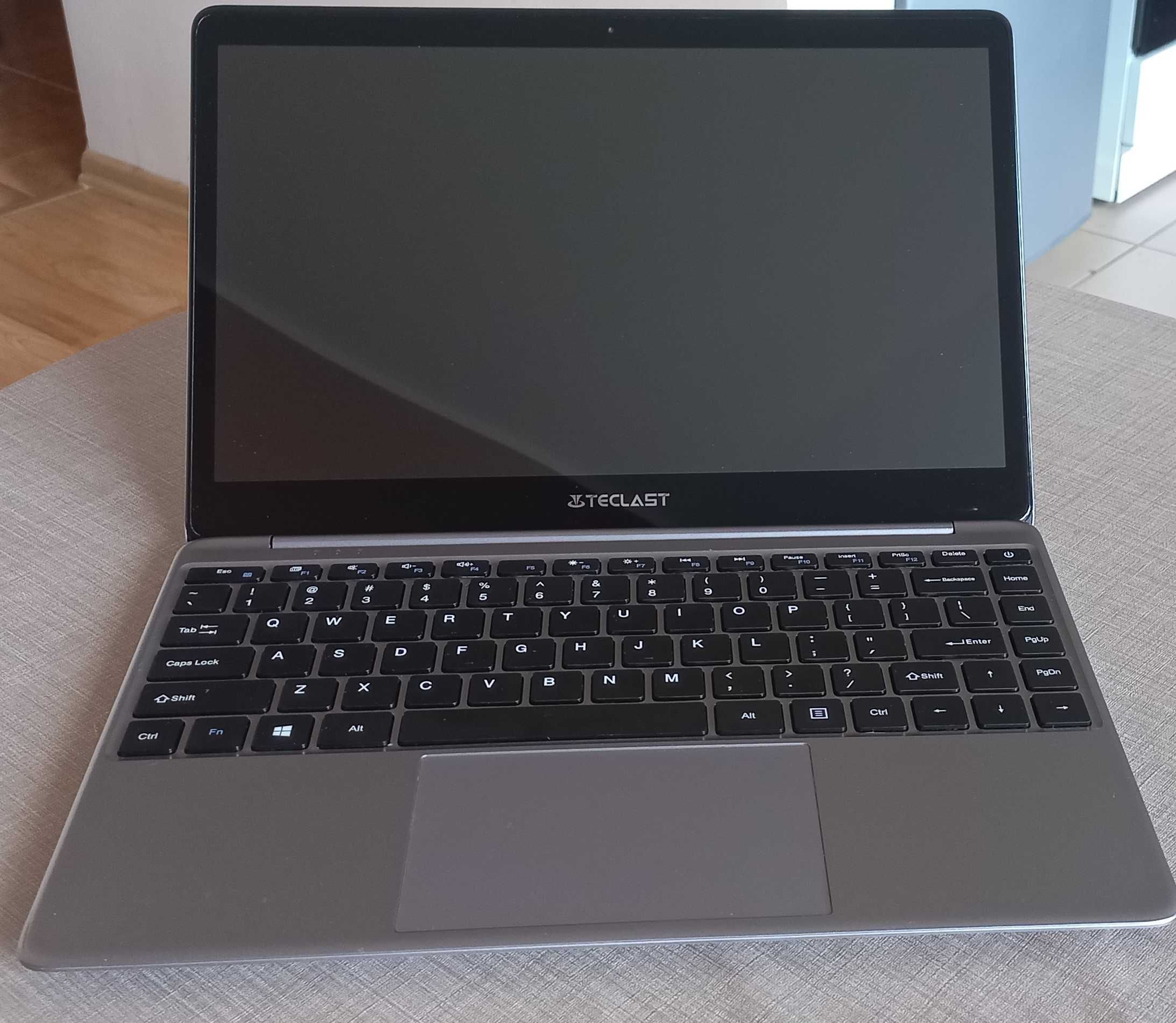 Laptop Teclast F7 plus 8GB/256GB SSD