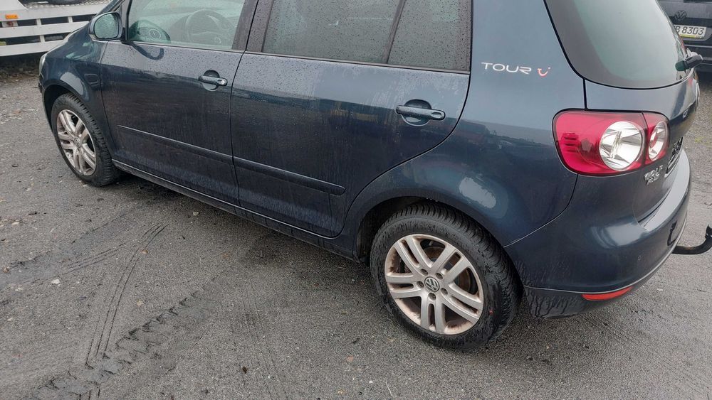 Volkswagen Golf V plus 1.4 benzyna TOUR szyberdach Alufelgi