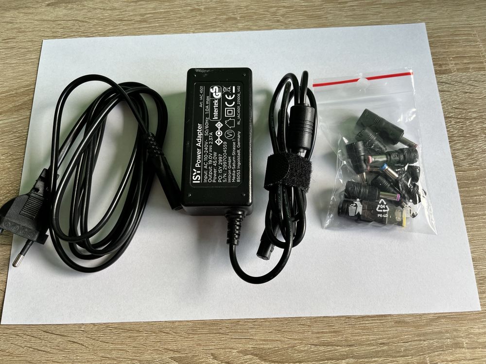 Ładowarka uniwersalna ISY 45W