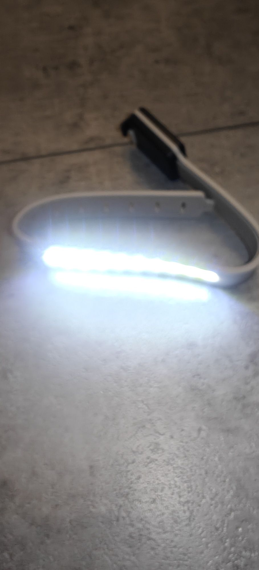 Lampka Led na ramię