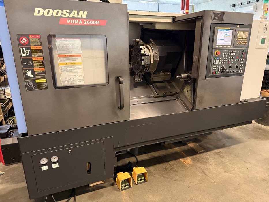 Tokarka cnc Doosan Puma 2600M