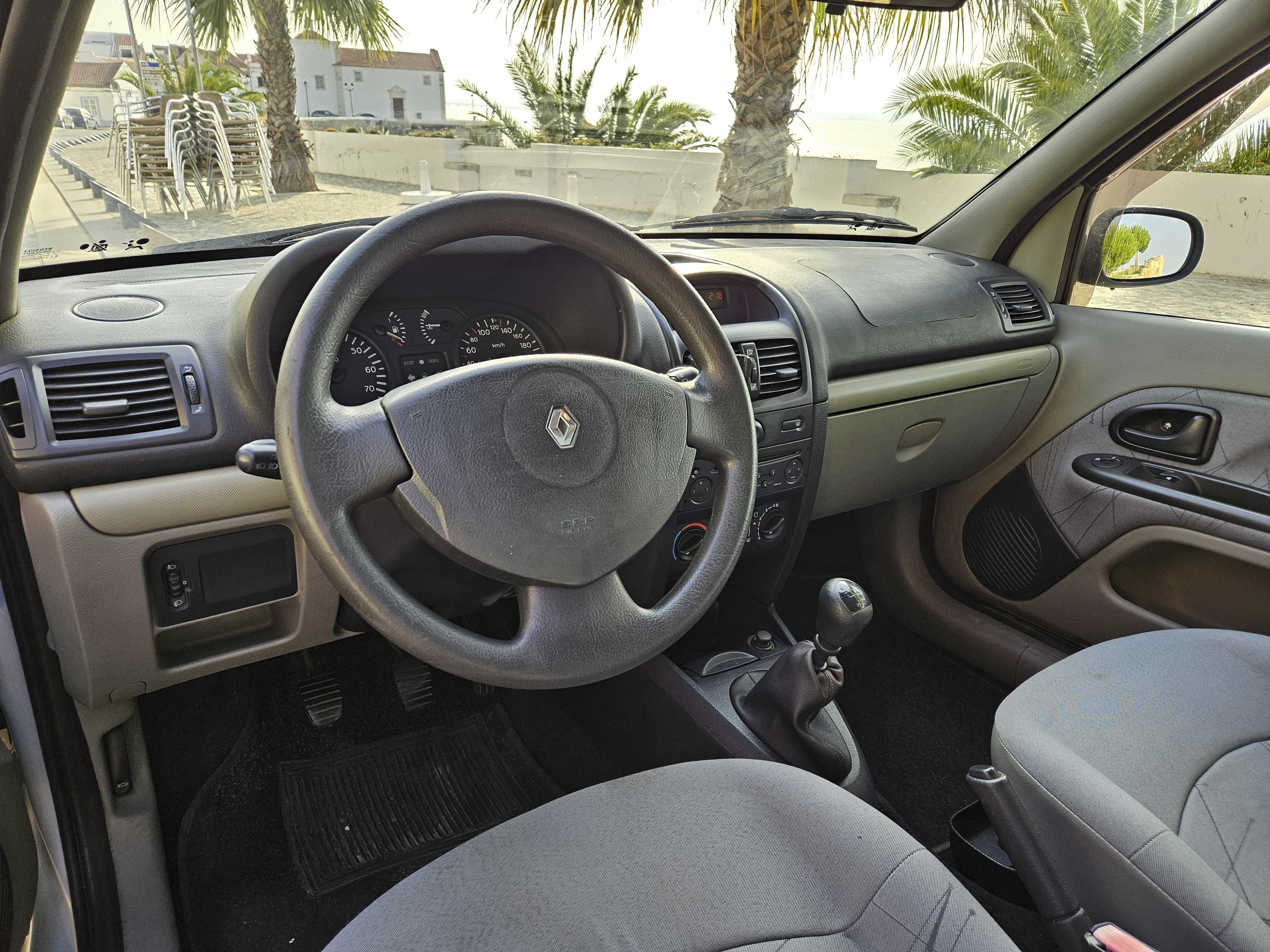 Renault Clio II 1.2 Expression