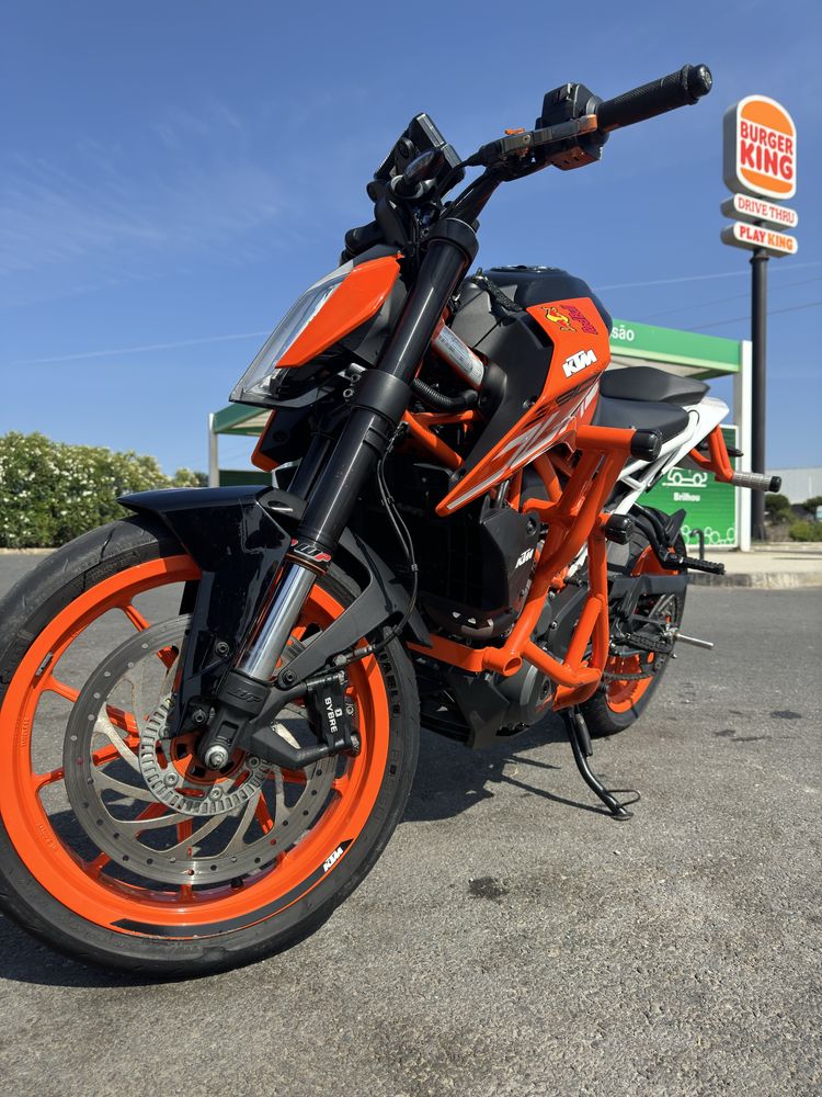 KTM Duke 390