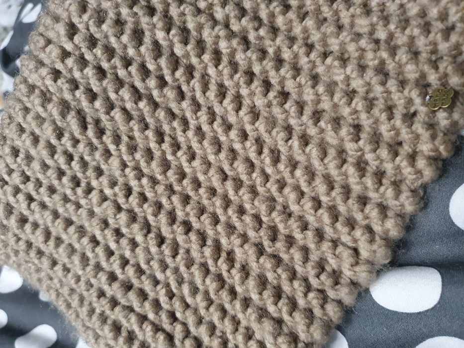 Miękki ciepły zimowy komin otulacz handmade beżowy gruby