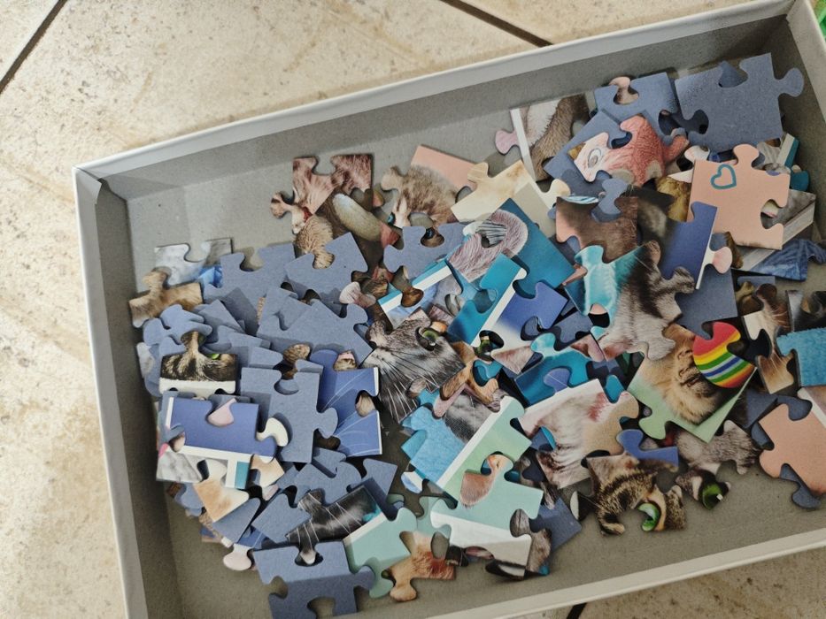 Puzzle trefl koty kotki układanka prasowanka lampka popit zabawka