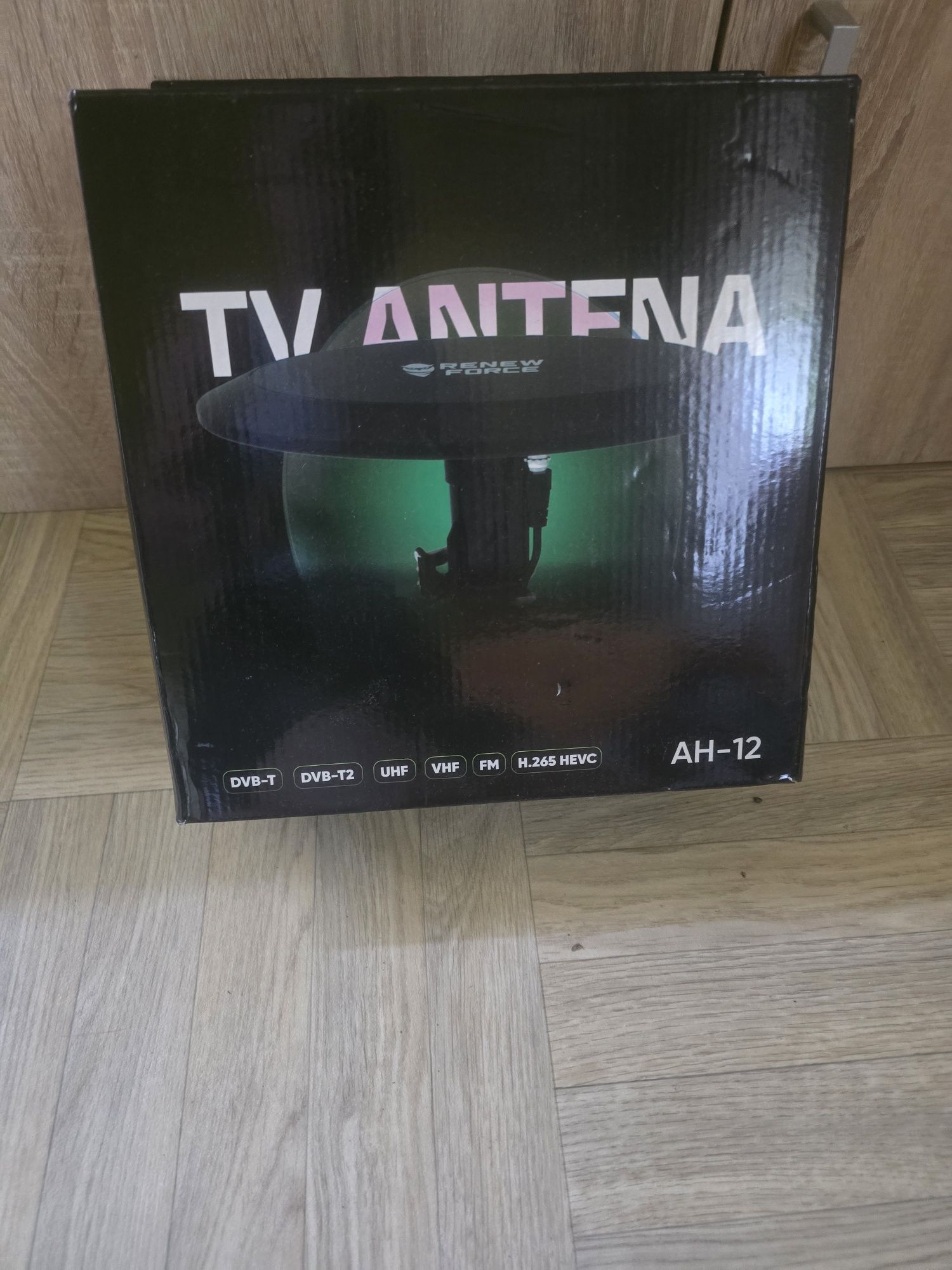 Dekoder dvbt2 plus antena