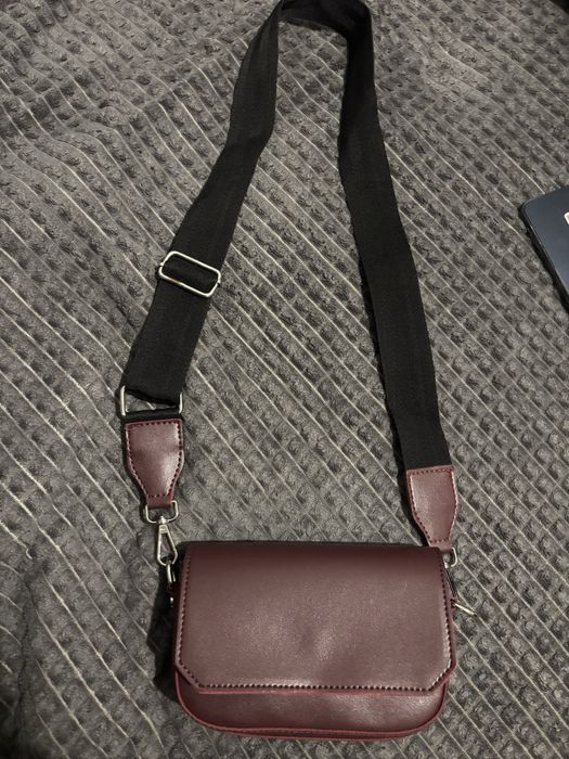 сумка кольору бургунді