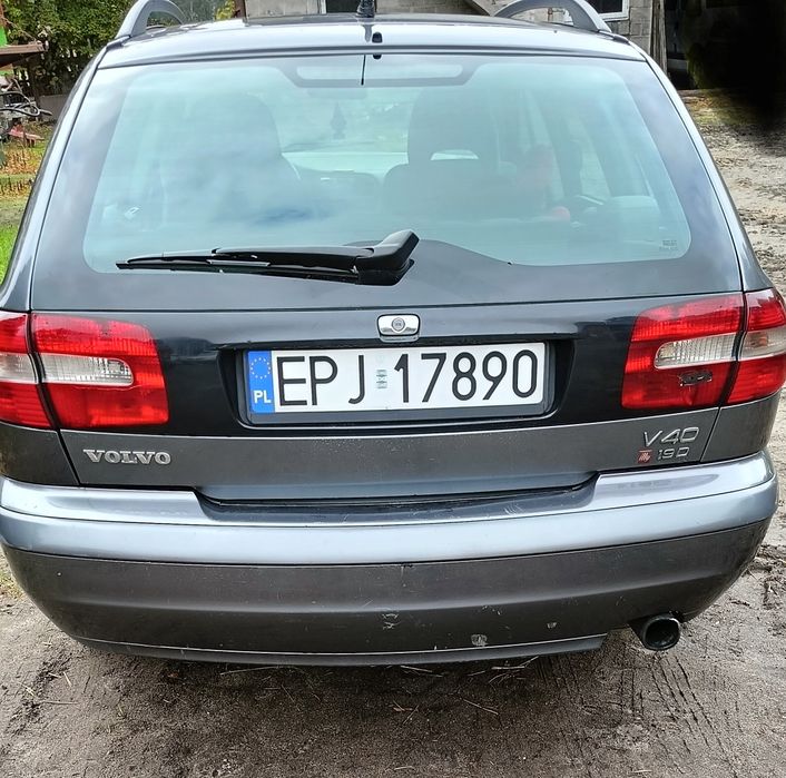 Volvo V40 1.9 TD kombi