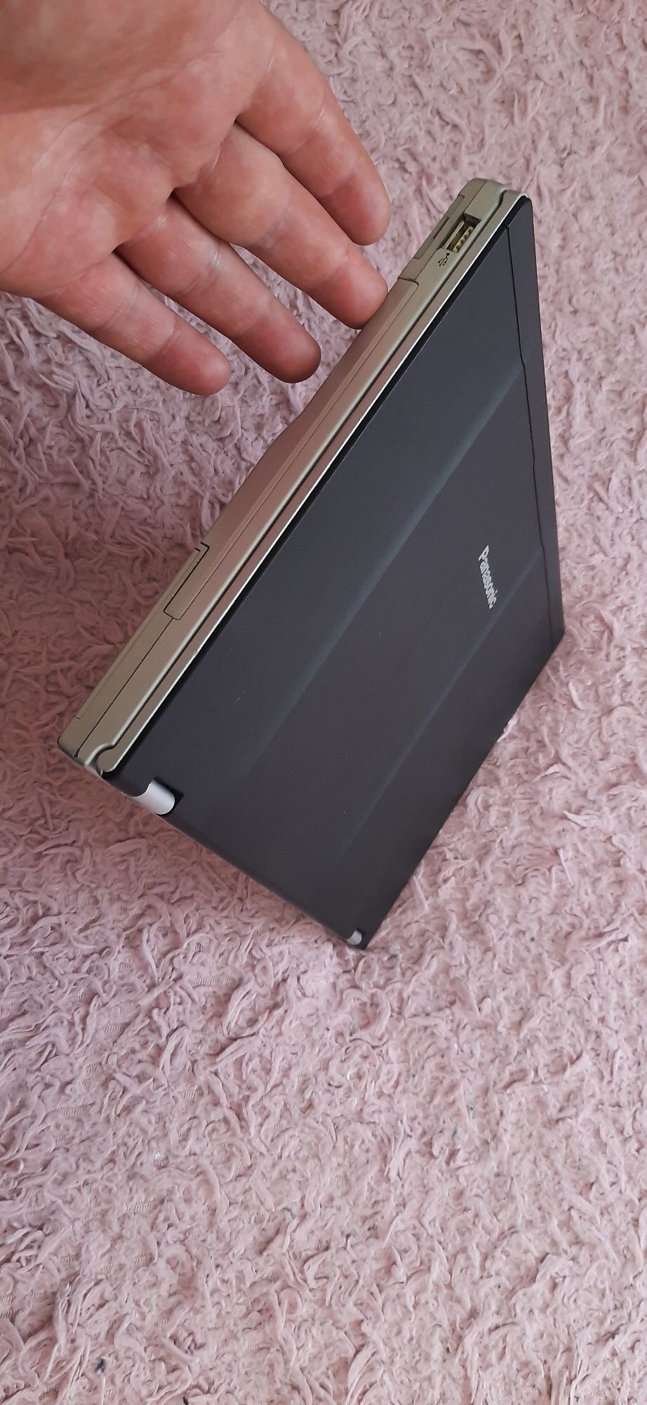 Panasonic cf-lx3,екран 14дюймів ,4ядра 12gb озу,256gb ssd,нова батарея