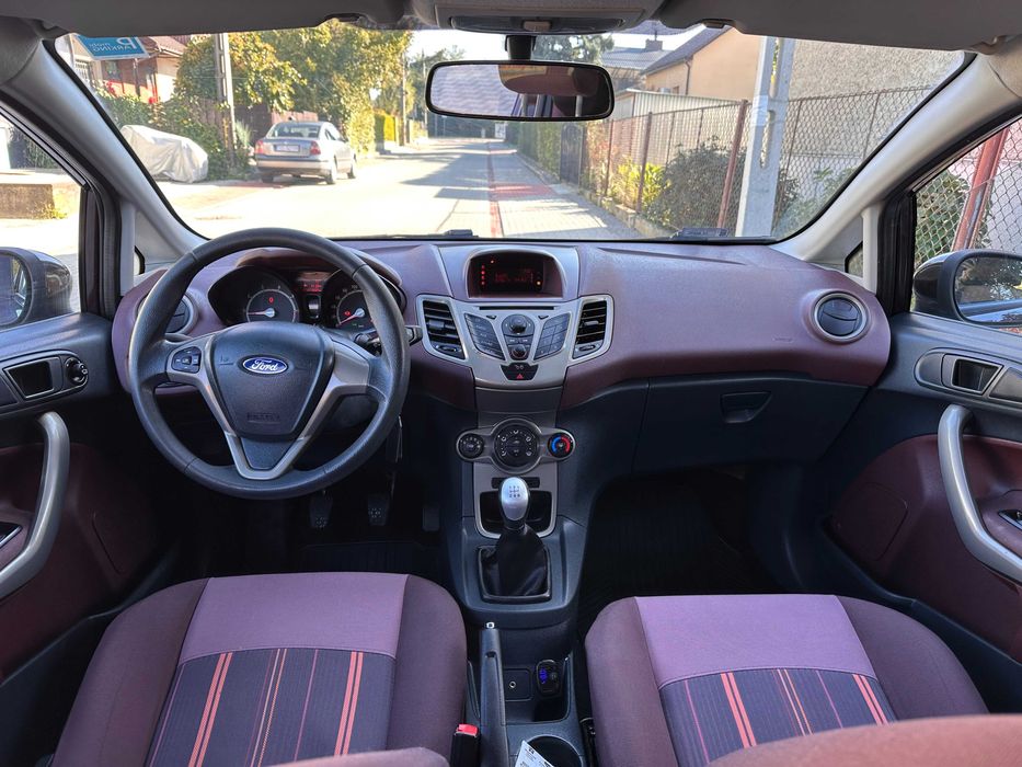 Ford Fiesta  benzyna  salon polska 127 tyś przebiegu