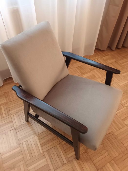 Fotel PRL po renowacji