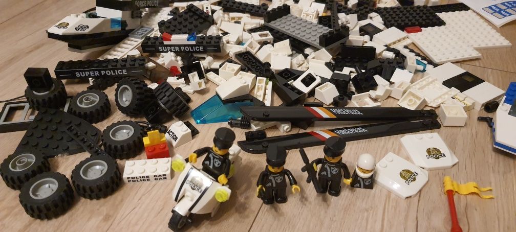 Klocki Policja (pasujące do LEGO) niekompletne, na wagę