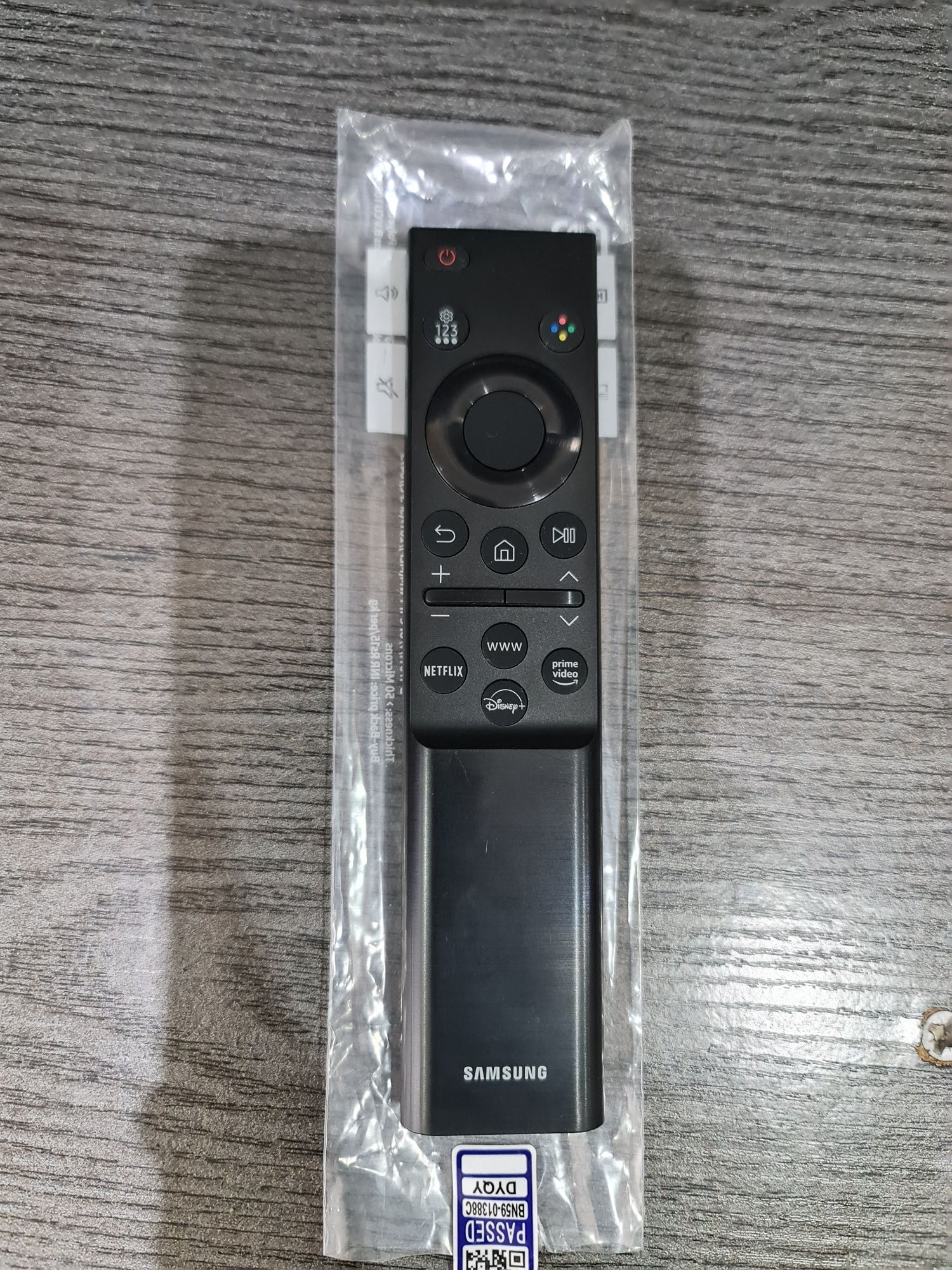 Pilot do telewizora SAMSUNG nowy Oryginal