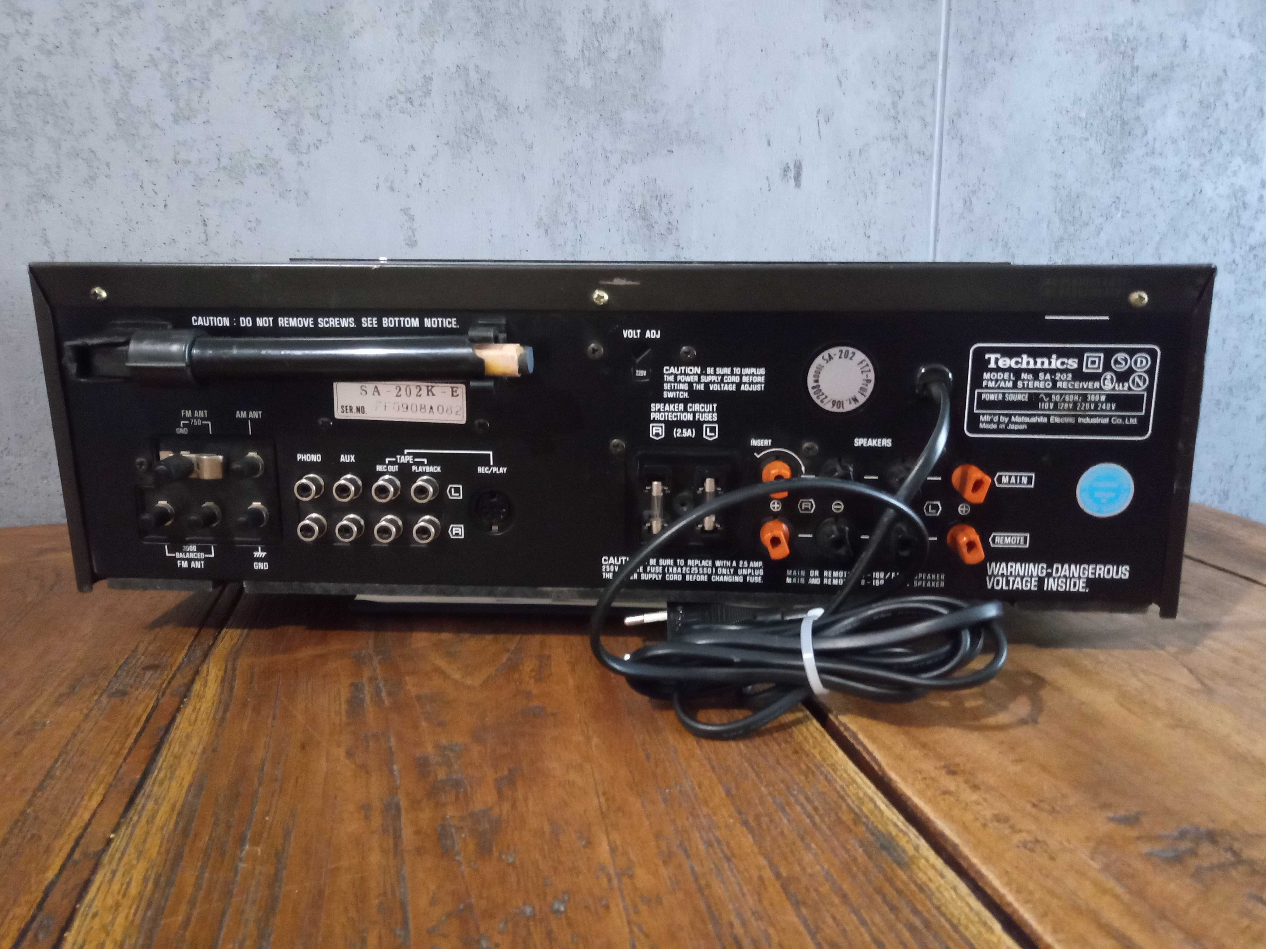 Technics SA-202 K/E, Amplituner , Zamiana