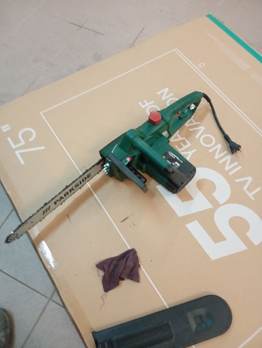 Moto serra elétrica