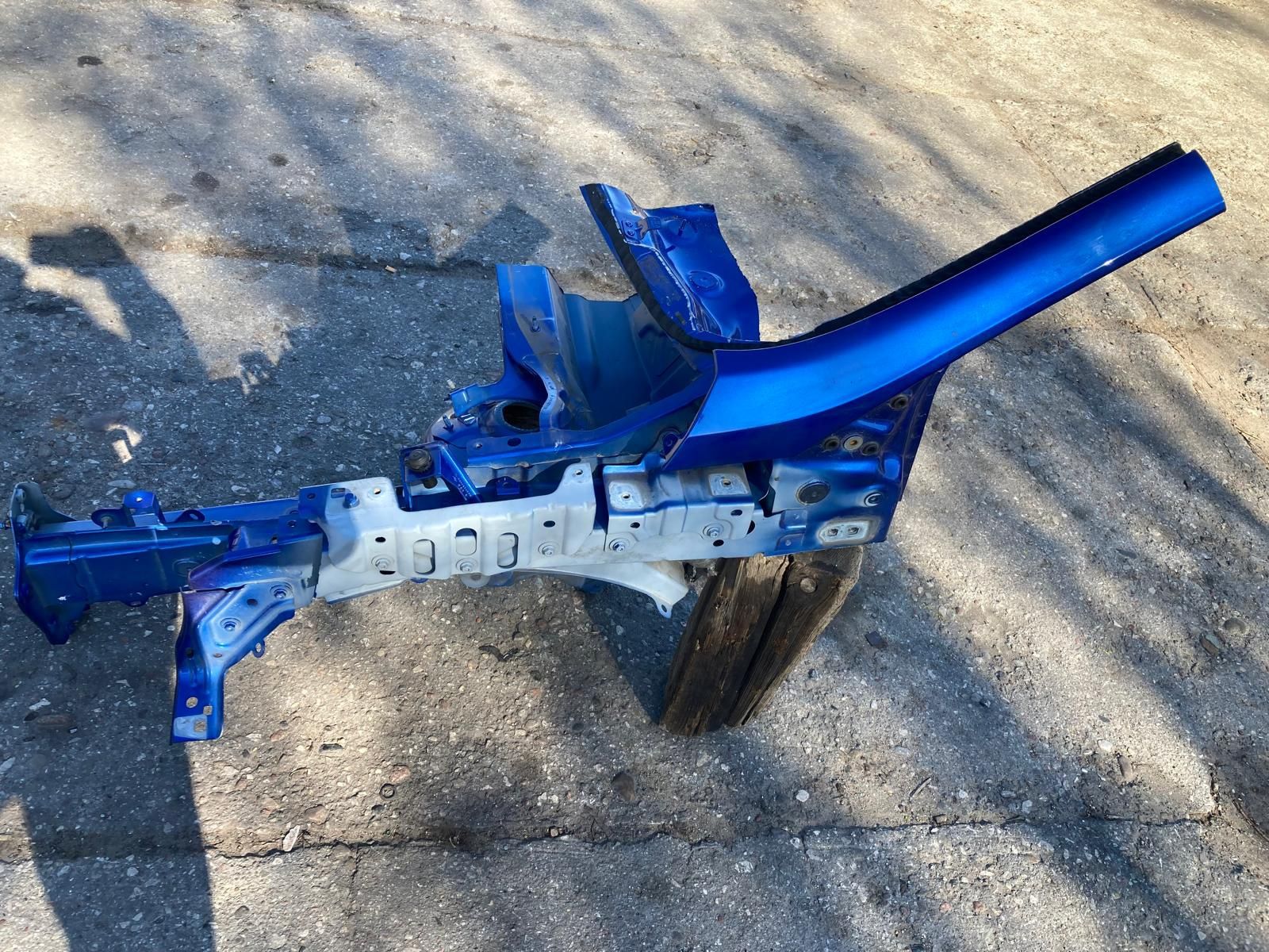 Renault Clio V ćwiartka przód lewą