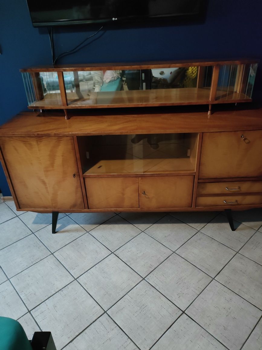 Szklana witryna retro + kredens
