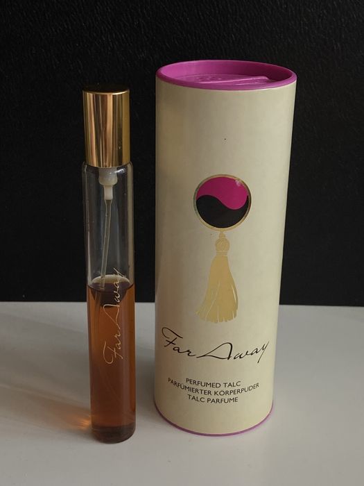 Zestaw Avon Far Away perfumetka + parfumed talc / perfumowany powder