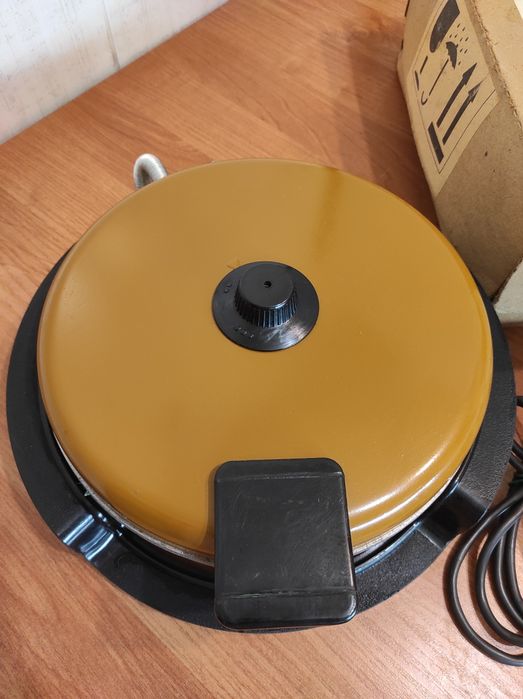 Вафельниця важка, велика, ссср