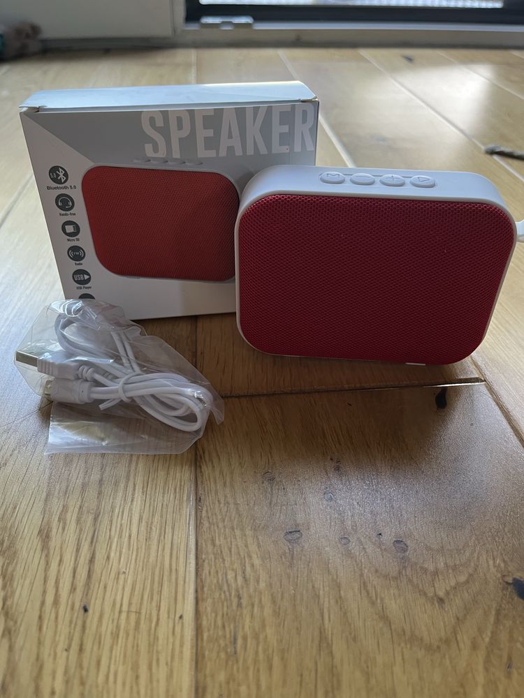 Nowy glosnik bluetooth czerwony bialy