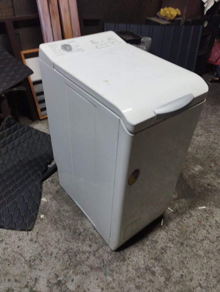 Пральна машинка Electrolux  5,5 кг