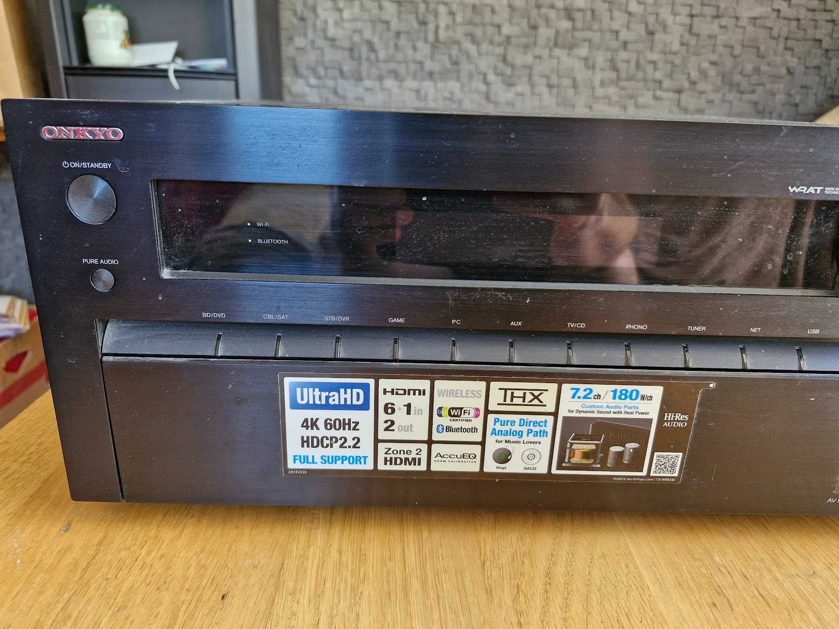 Amplituner kina domowego Onkyo TX-NR 838