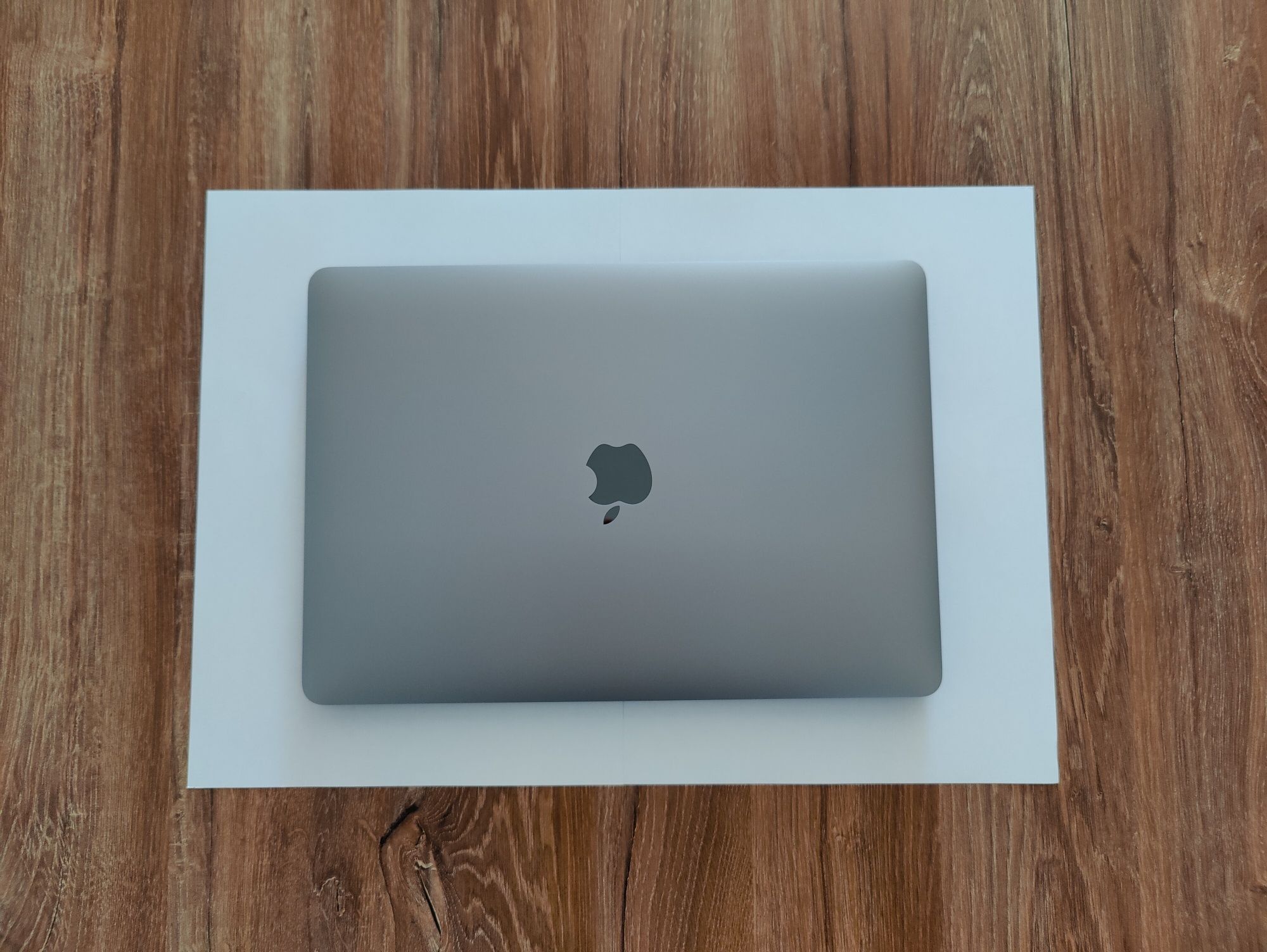 Macbook Pro 8/256, Space Grey, 38 cykli