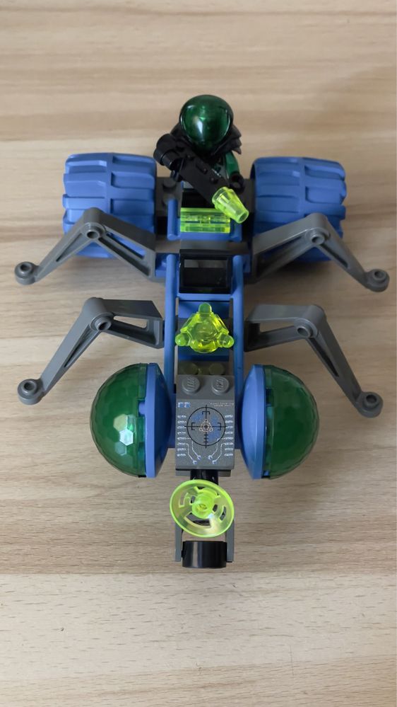 LEGO System Space: Insectoids 6837 Cosmic Creeper