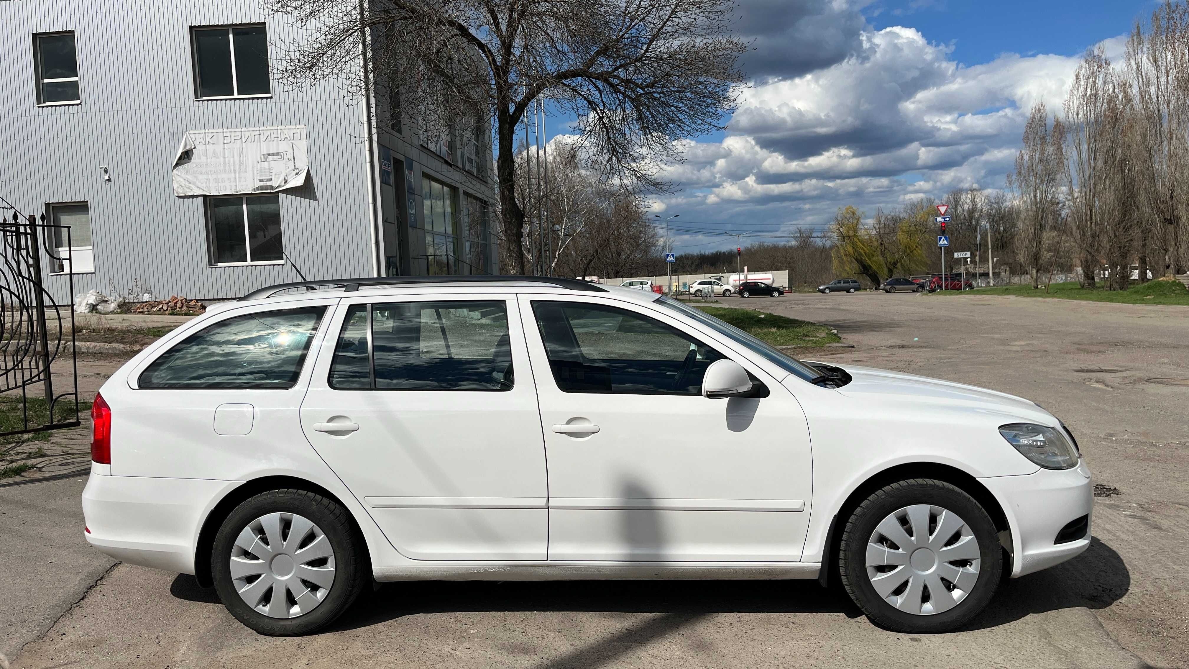 Продам автомобіль Skoda Octavia A5 1,6 MPI , 2012 г. 8500 у.е.