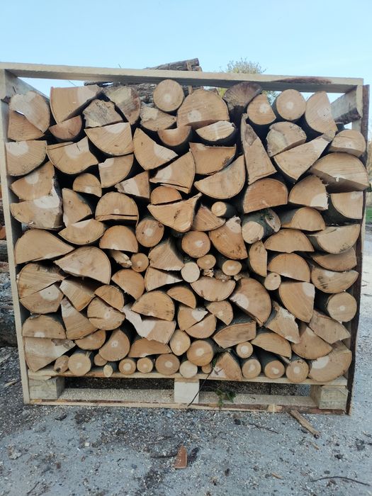 Drewno opałowe, liściaste, twarde kominkowe