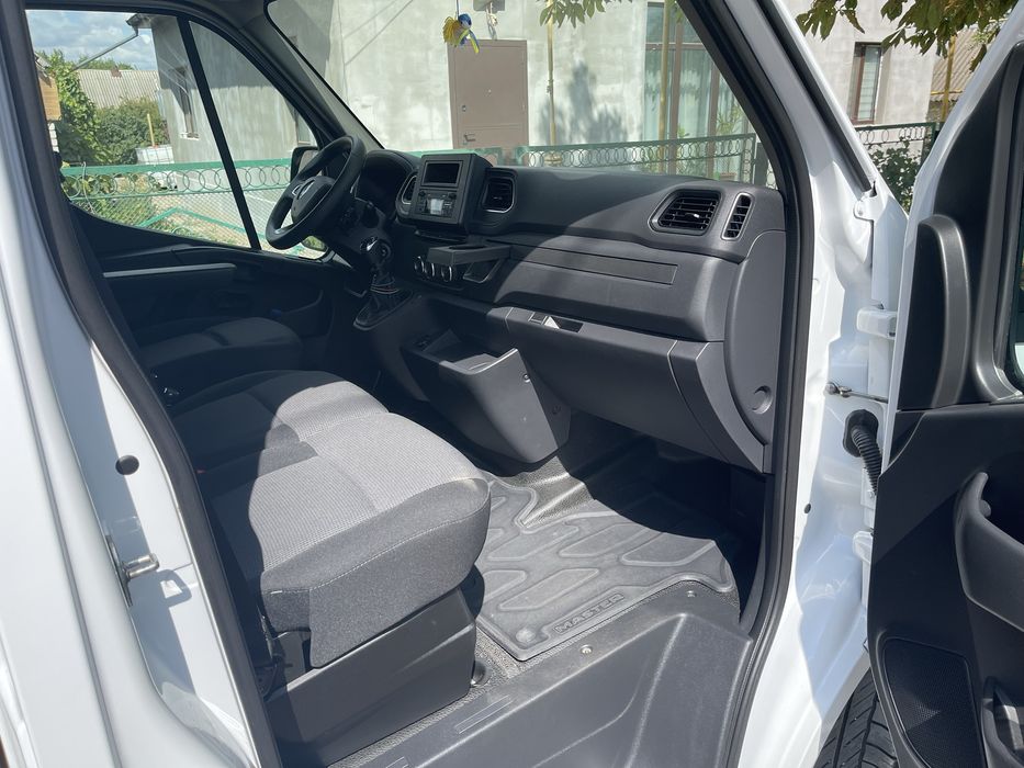 Продаж Renault Master L2H2