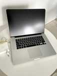 MacBook Pro A1398/2015/i7/2.5GHz/16GB/512GB/15.4