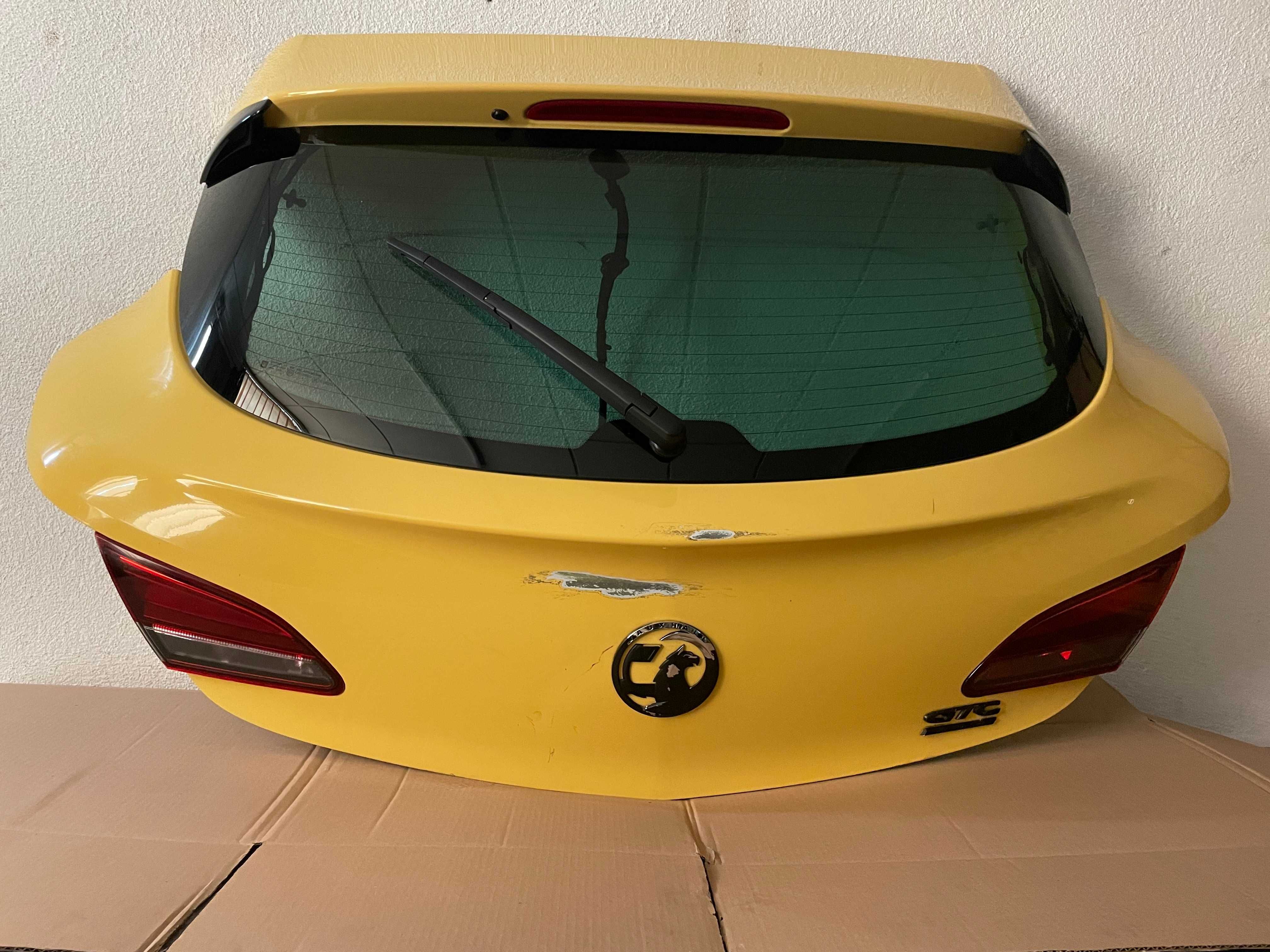 Opel Astra IV J GTC 3D Z40Q Klapa Tył Tylna Kompletna 2014