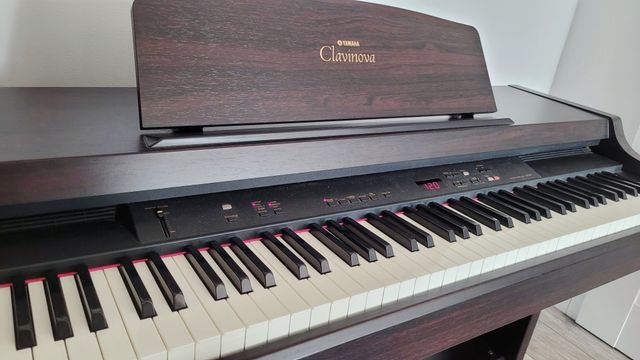 Pianino cyfrowe Yamaha Clavinova CLP-820S